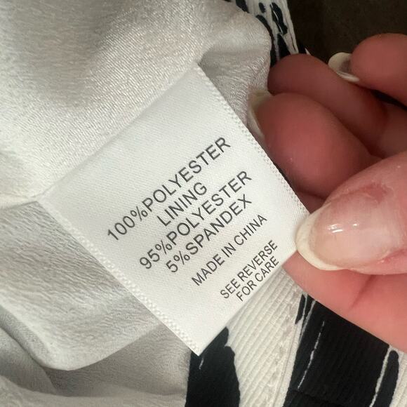 Lucy Paris Black White Flowers Floral Brocade Crop Top Mini Skirt Set size M - Picture 9 of 9